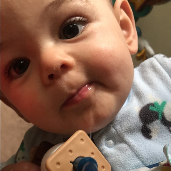 Meet your Posher, Jaclyn - Picture 3 of 5